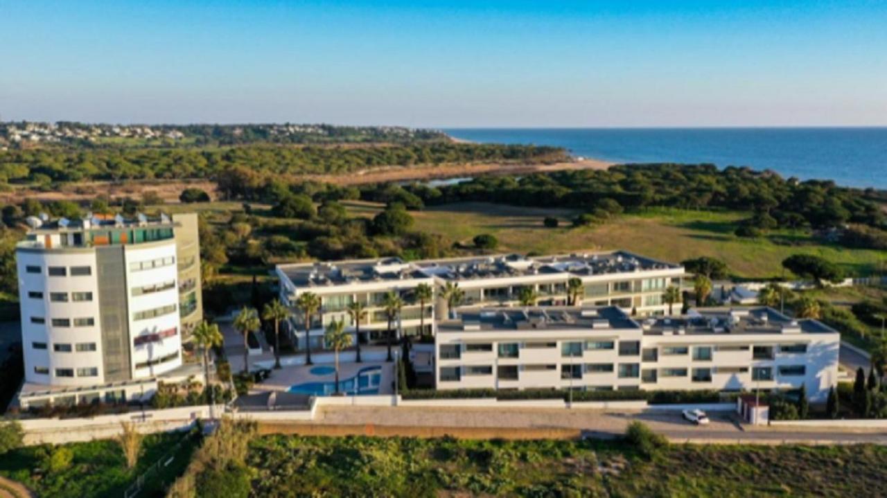 Apartamentos Cavalo Preto Beach Resort Quarteira Extérieur photo
